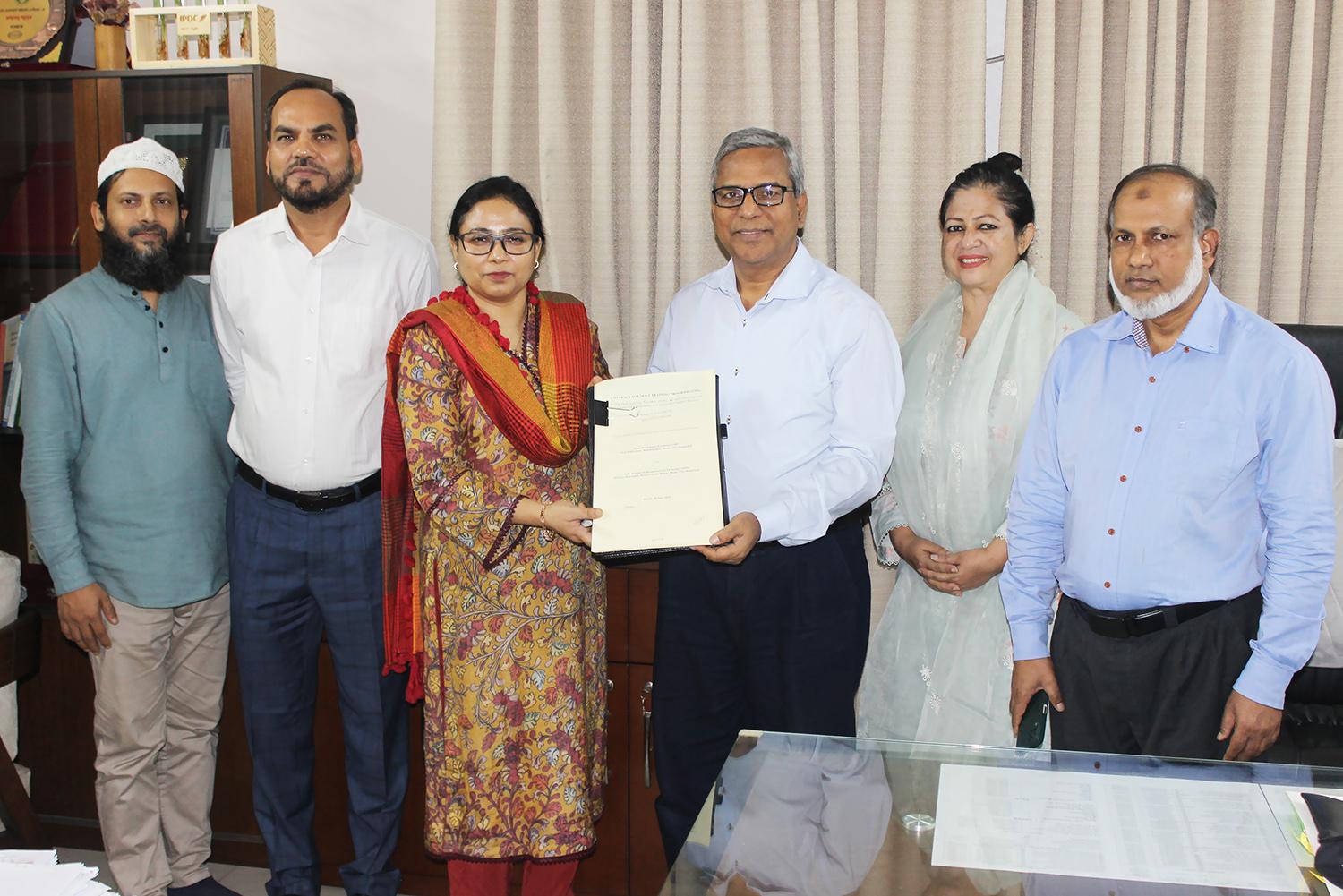 এসডিএফ ও এসআইএমটি-এর মধ্যে চুক্তি স্বাক্ষর